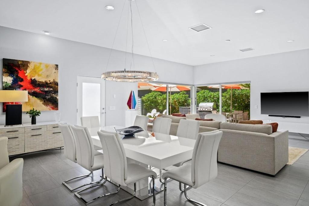 Spectacular Home In The Morrison W/ Private Pool Palm Springs Exteriör bild